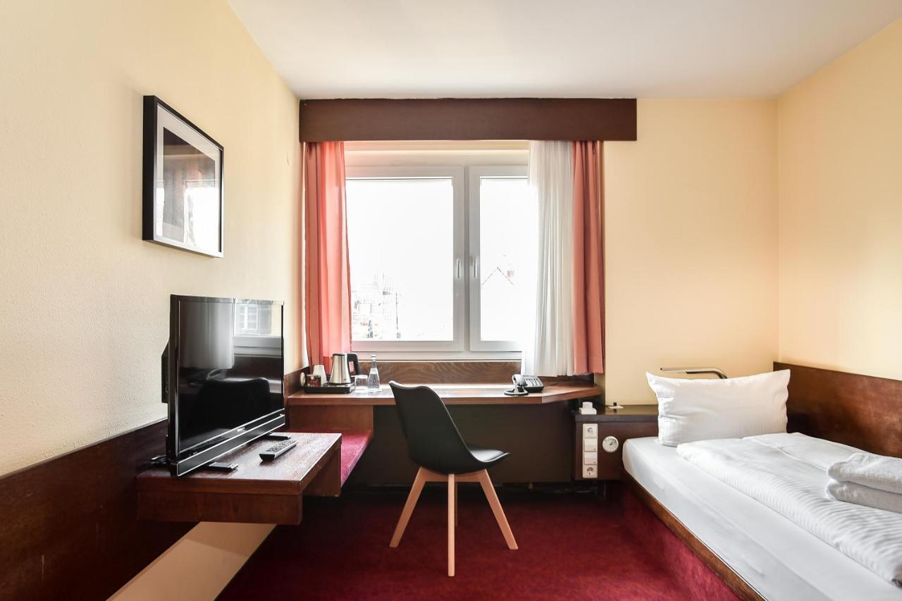 Kontaktlos Hotel Am Kappelberg Kontaktlos フェルバッハ エクステリア 写真
