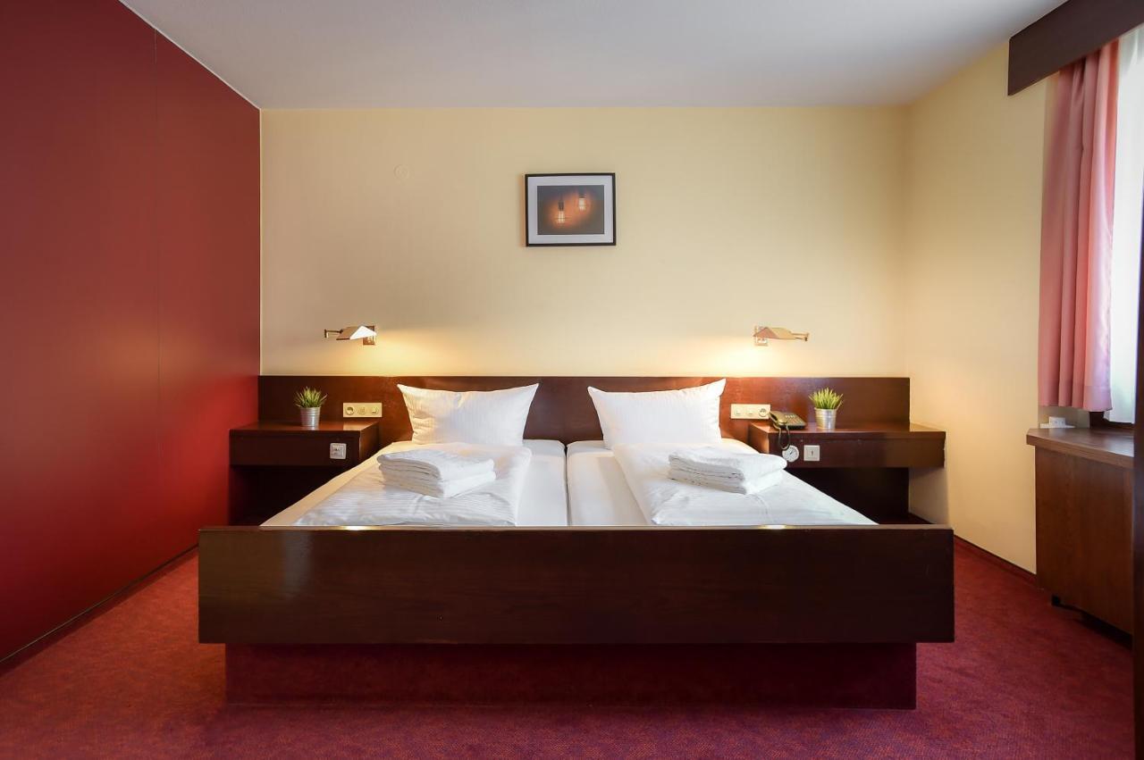 Kontaktlos Hotel Am Kappelberg Kontaktlos フェルバッハ エクステリア 写真
